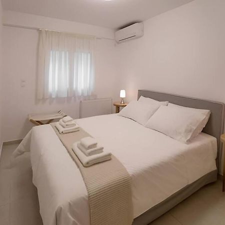 Modern Apartment In The Heart Of The City Atena Exterior foto